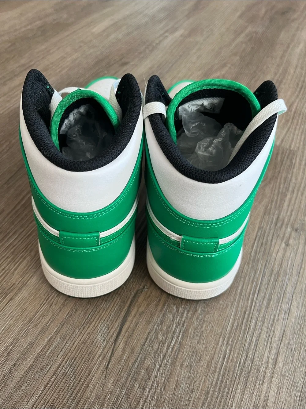 Nike Air Jordan 1 Mid Lucky Green Black White DQ8423-301 Men's 8 no box
